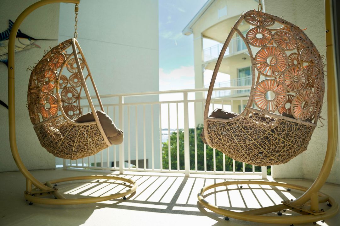 For Rent: $5,250 (2 beds, 2 baths, 1228 Square Feet)