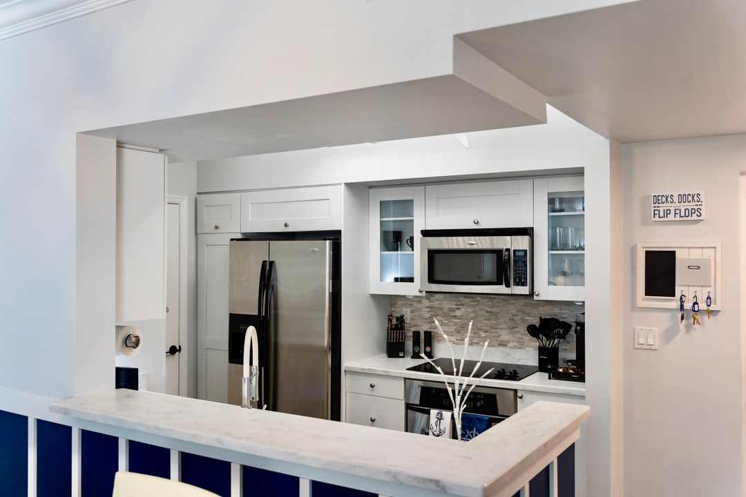 For Rent: $5,250 (2 beds, 2 baths, 1228 Square Feet)