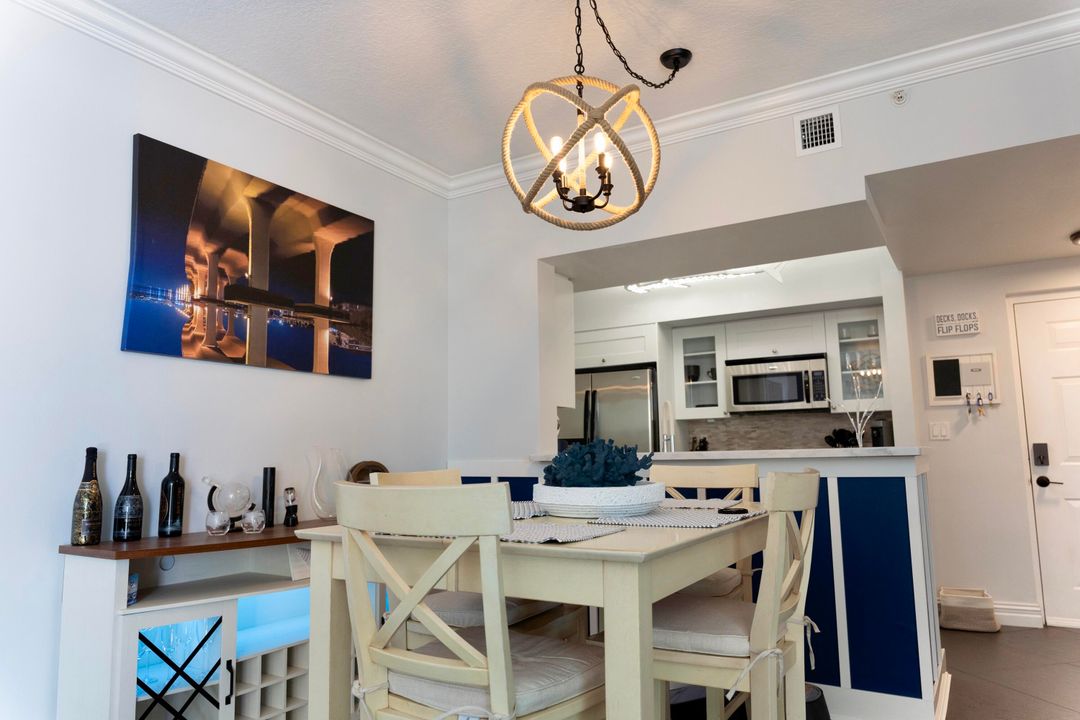 For Rent: $5,250 (2 beds, 2 baths, 1228 Square Feet)