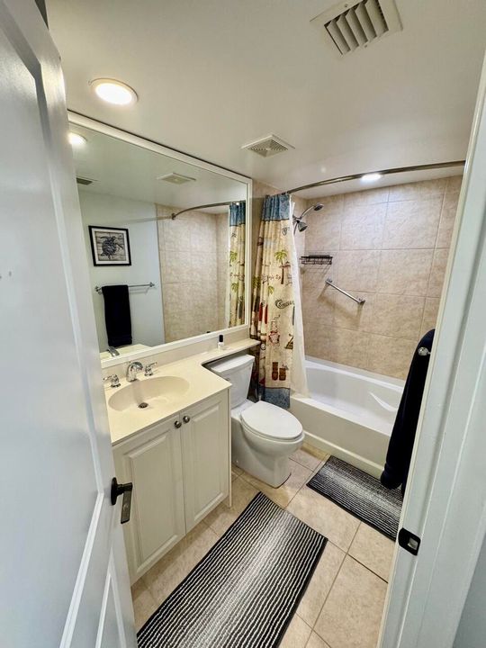 For Rent: $5,250 (2 beds, 2 baths, 1228 Square Feet)