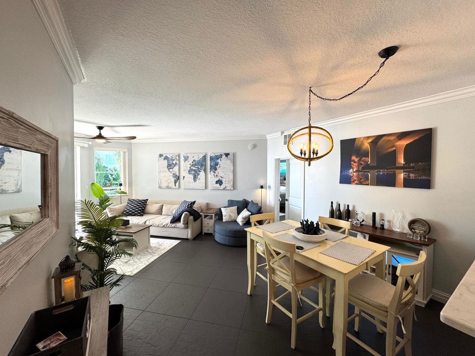 For Rent: $5,250 (2 beds, 2 baths, 1228 Square Feet)