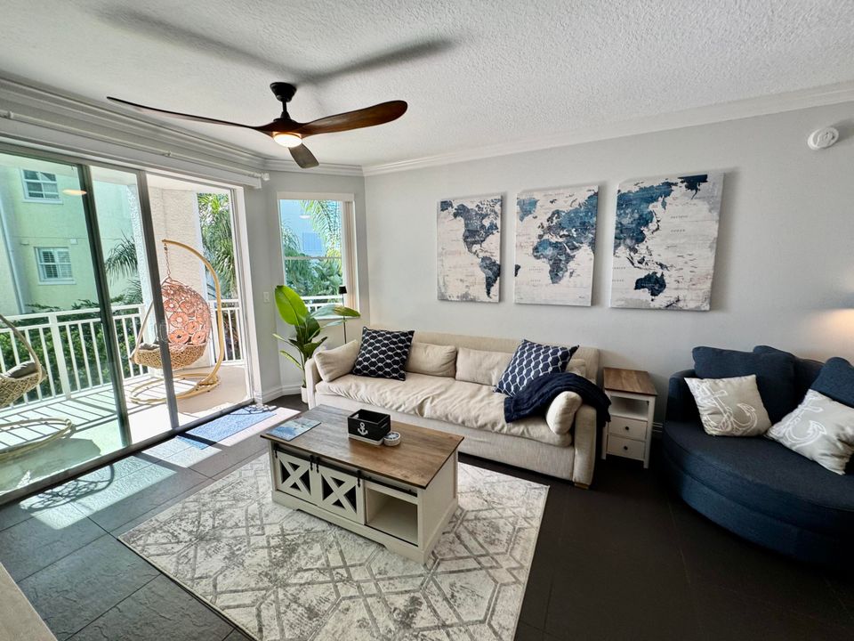 For Rent: $5,250 (2 beds, 2 baths, 1228 Square Feet)