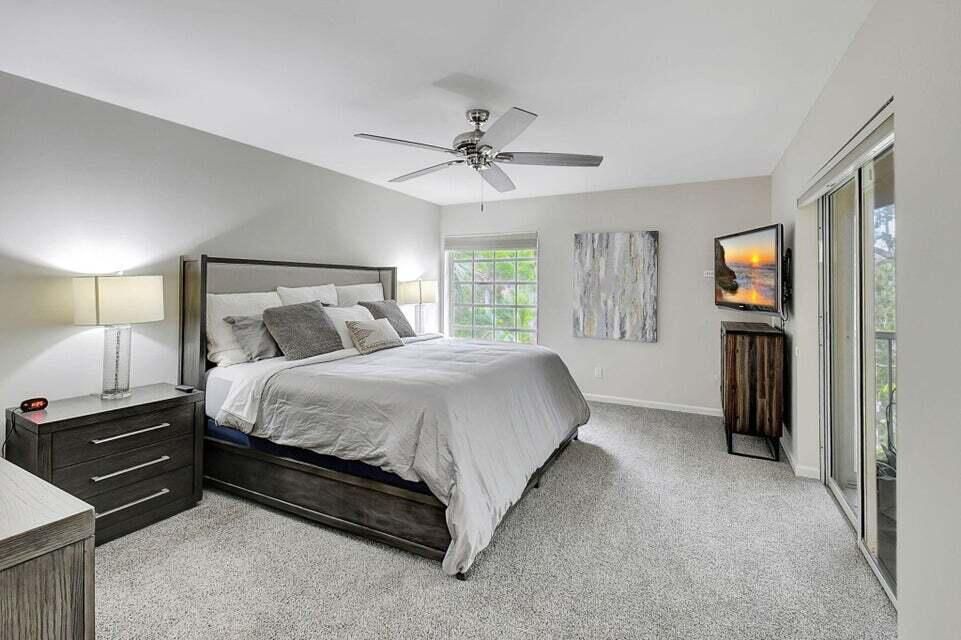 Active With Contract: $125,000 (2 beds, 2 baths, 1548 Square Feet)