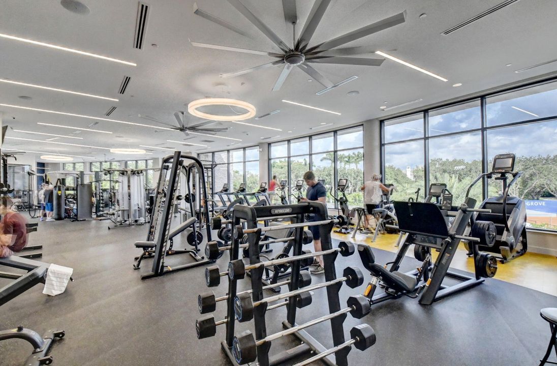 Active With Contract: $125,000 (2 beds, 2 baths, 1548 Square Feet)