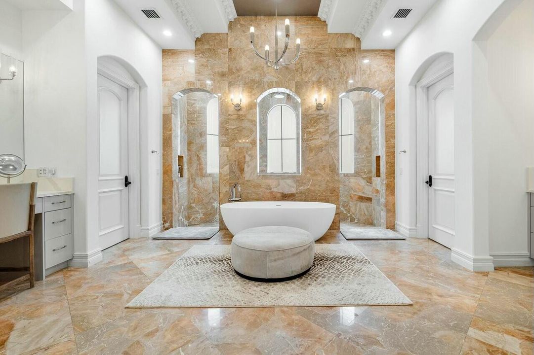 Active With Contract: $9,750,000 (5 beds, 6 baths, 7619 Square Feet)