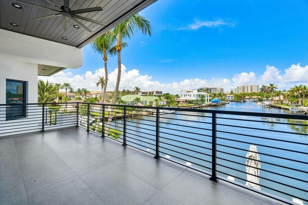 Active With Contract: $9,750,000 (5 beds, 6 baths, 7619 Square Feet)