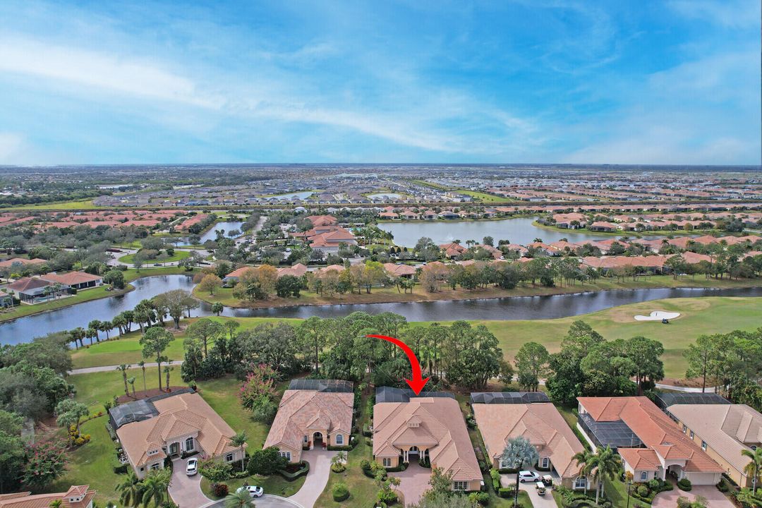 En Venta: $949,000 (4 camas, 4 baños, 3676 Pies cuadrados)