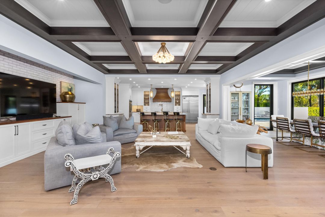 For Sale: $8,250,000 (5 beds, 4 baths, 5012 Square Feet)