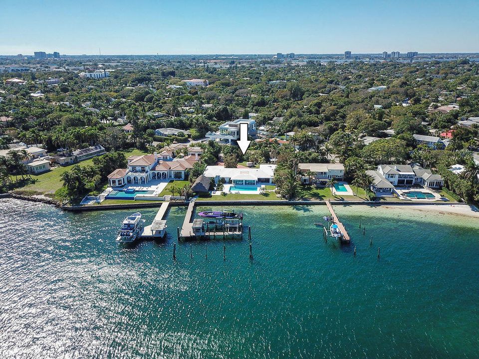 For Rent: $50,000 (5 beds, 5 baths, 4501 Square Feet)