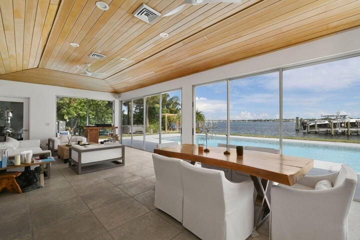 For Rent: $50,000 (5 beds, 5 baths, 4501 Square Feet)