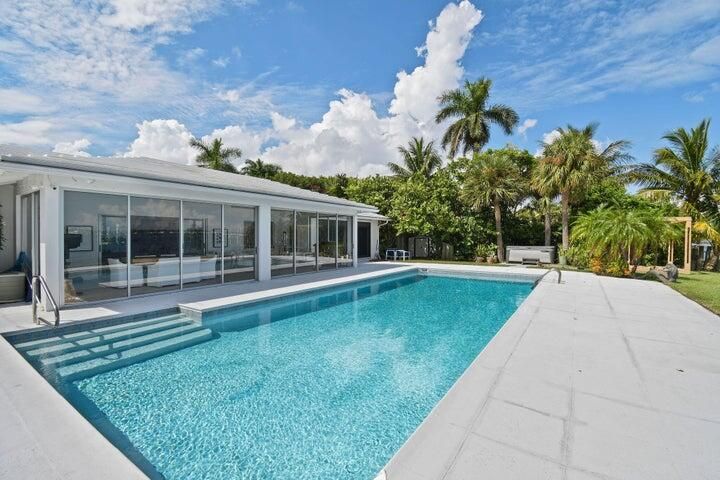 For Rent: $50,000 (5 beds, 5 baths, 4501 Square Feet)