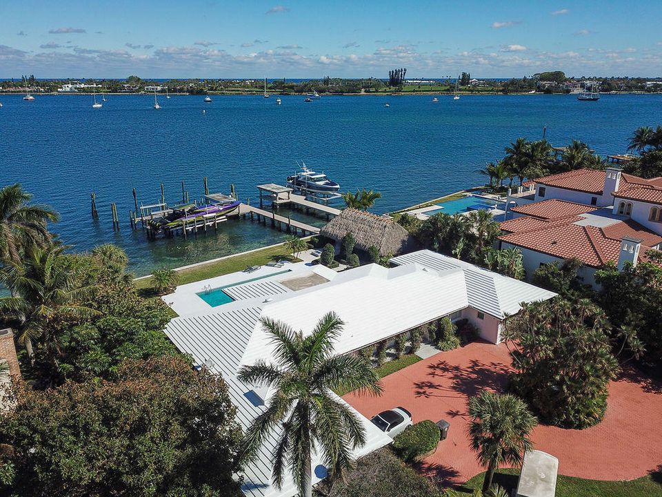 For Rent: $55,000 (5 beds, 5 baths, 4501 Square Feet)