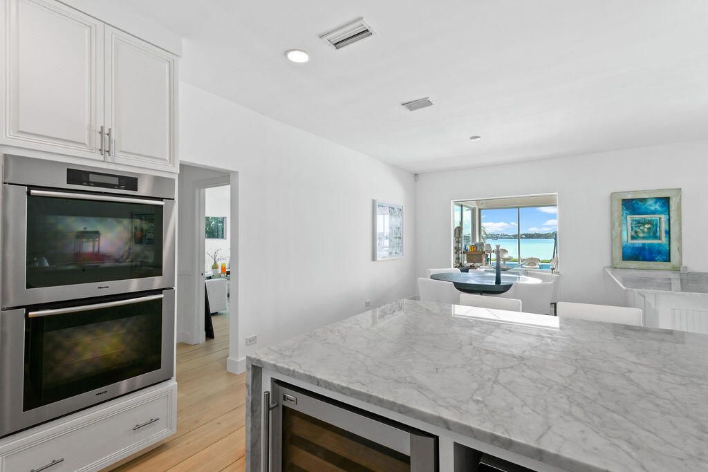 For Rent: $55,000 (5 beds, 5 baths, 4501 Square Feet)