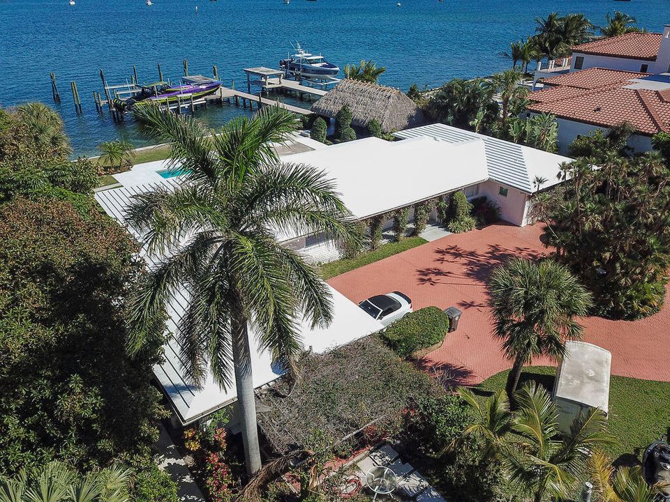 For Rent: $55,000 (5 beds, 5 baths, 4501 Square Feet)