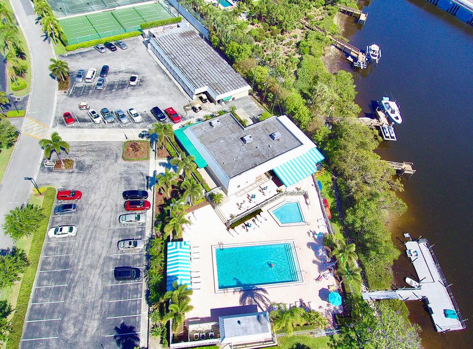 Под контрактом: $3,500 (2 спален, 2 ванн, 1230 Квадратных фут)