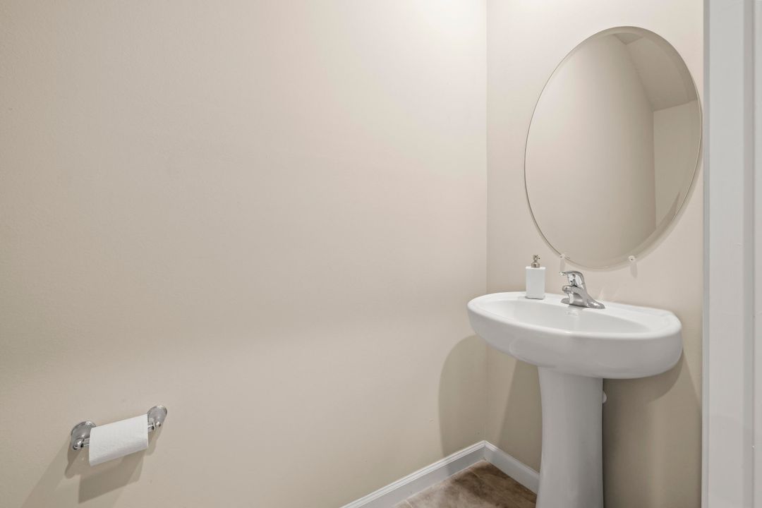 For Sale: $381,999 (3 beds, 2 baths, 1454 Square Feet)