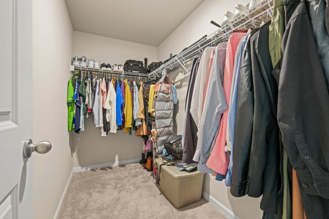 For Sale: $381,999 (3 beds, 2 baths, 1454 Square Feet)