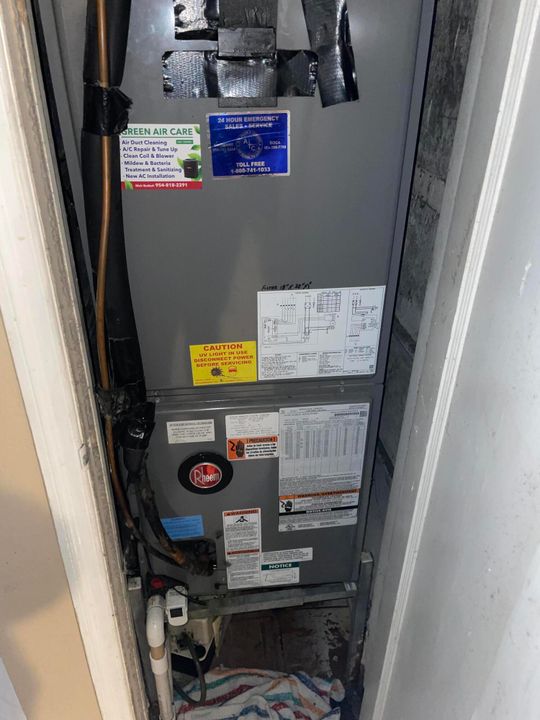 合同活跃: $440,000 (3 贝兹, 1 浴室, 1134 平方英尺)