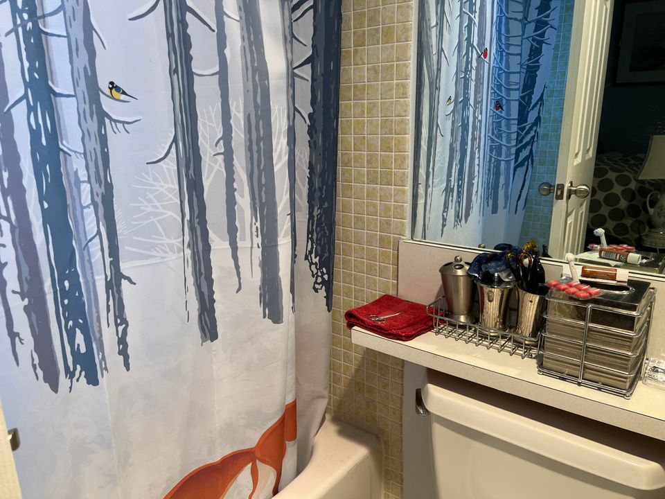 待售: $99,950 (1 贝兹, 1 浴室, 703 平方英尺)