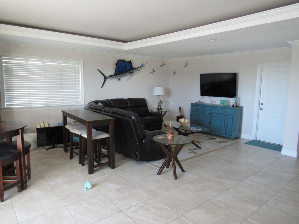 For Rent: $7,500 (4 beds, 3 baths, 2581 Square Feet)