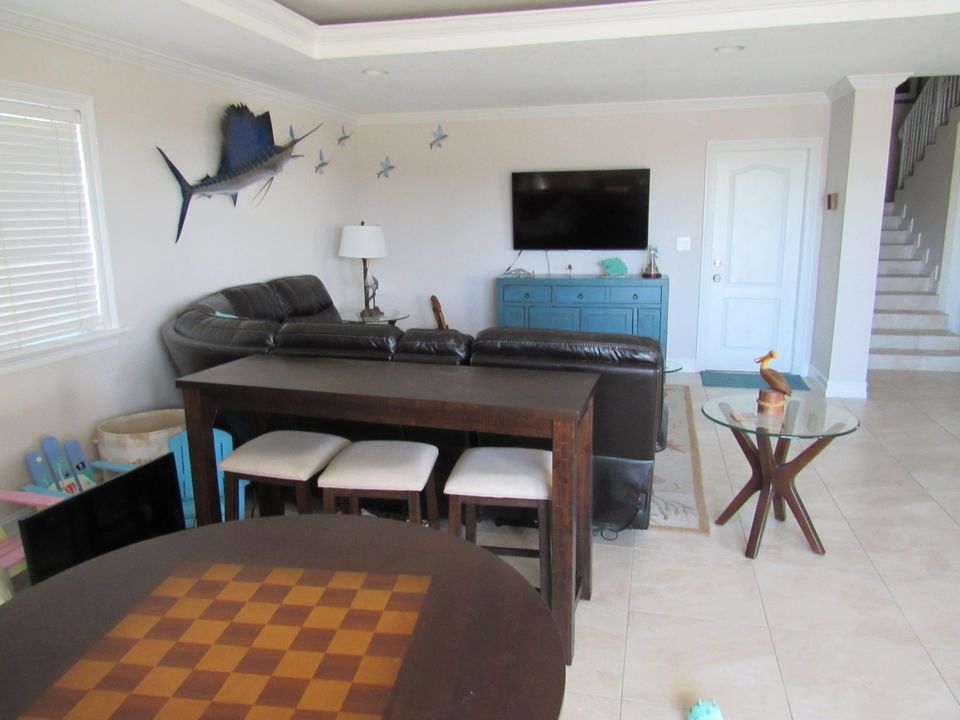 For Rent: $7,500 (4 beds, 3 baths, 2581 Square Feet)