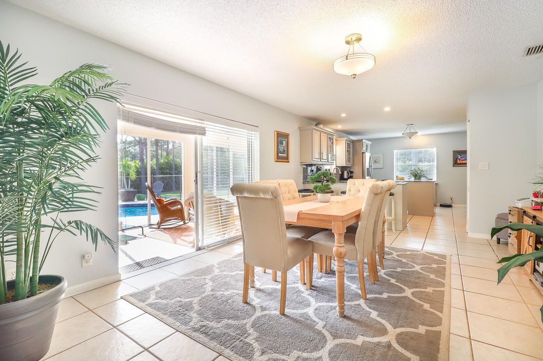 Activo con contrato: $859,000 (3 camas, 2 baños, 1926 Pies cuadrados)