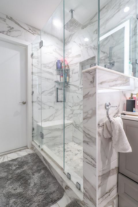 Activo con contrato: $859,000 (3 camas, 2 baños, 1926 Pies cuadrados)