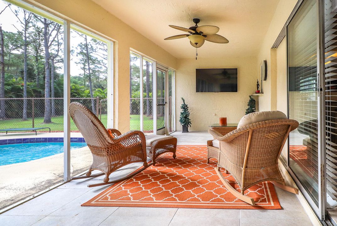 Activo con contrato: $859,000 (3 camas, 2 baños, 1926 Pies cuadrados)