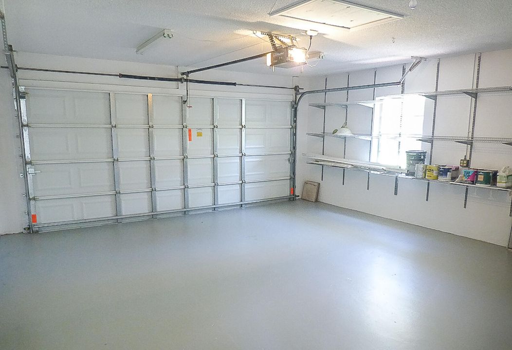 Activo con contrato: $859,000 (3 camas, 2 baños, 1926 Pies cuadrados)