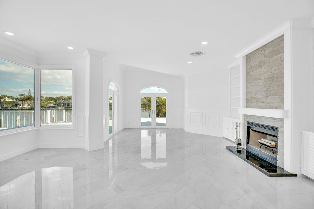 For Sale: $3,350,000 (4 beds, 3 baths, 3798 Square Feet)