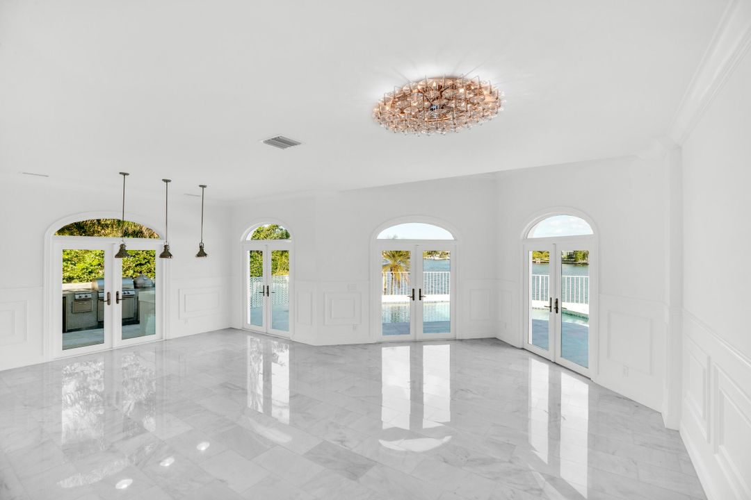 For Sale: $3,350,000 (4 beds, 3 baths, 3798 Square Feet)