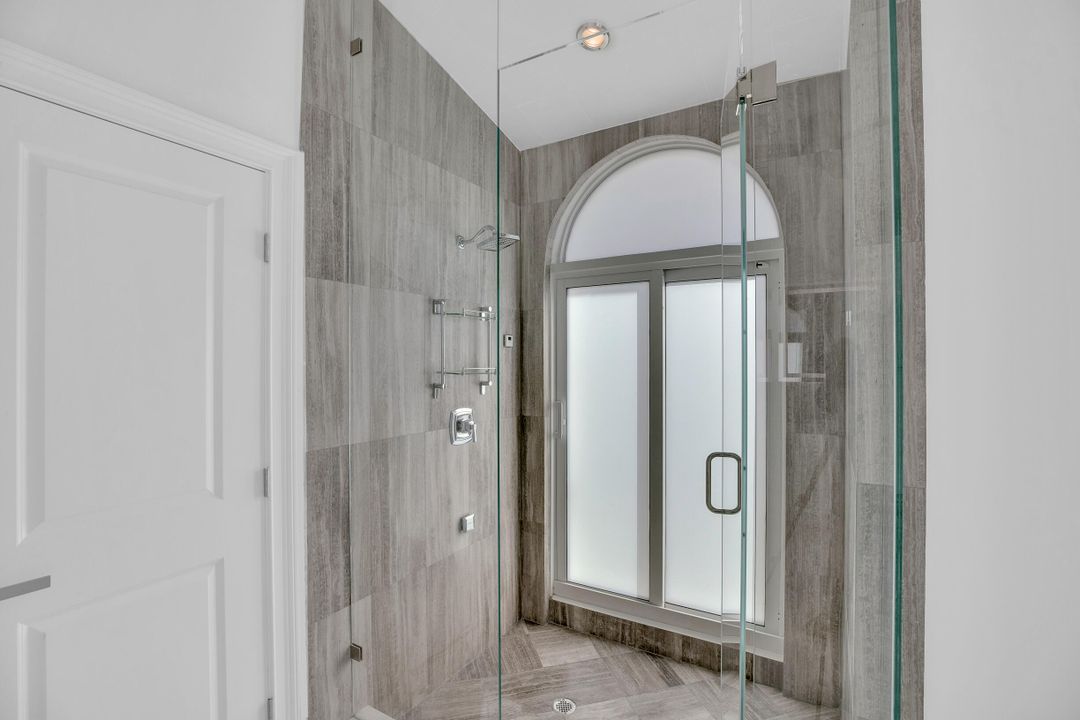 For Sale: $3,350,000 (4 beds, 3 baths, 3798 Square Feet)