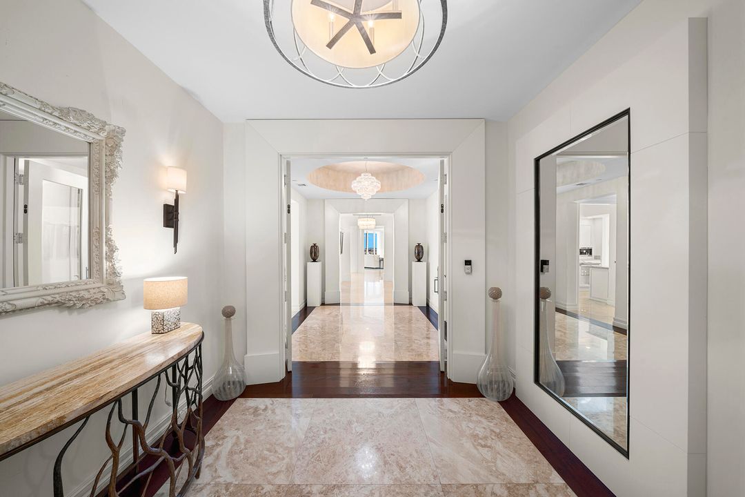 На продажу: $10,500,000 (5 спален, 5 ванн, 7445 Квадратных фут)