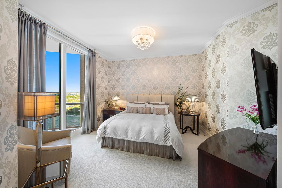 На продажу: $10,500,000 (5 спален, 5 ванн, 7445 Квадратных фут)