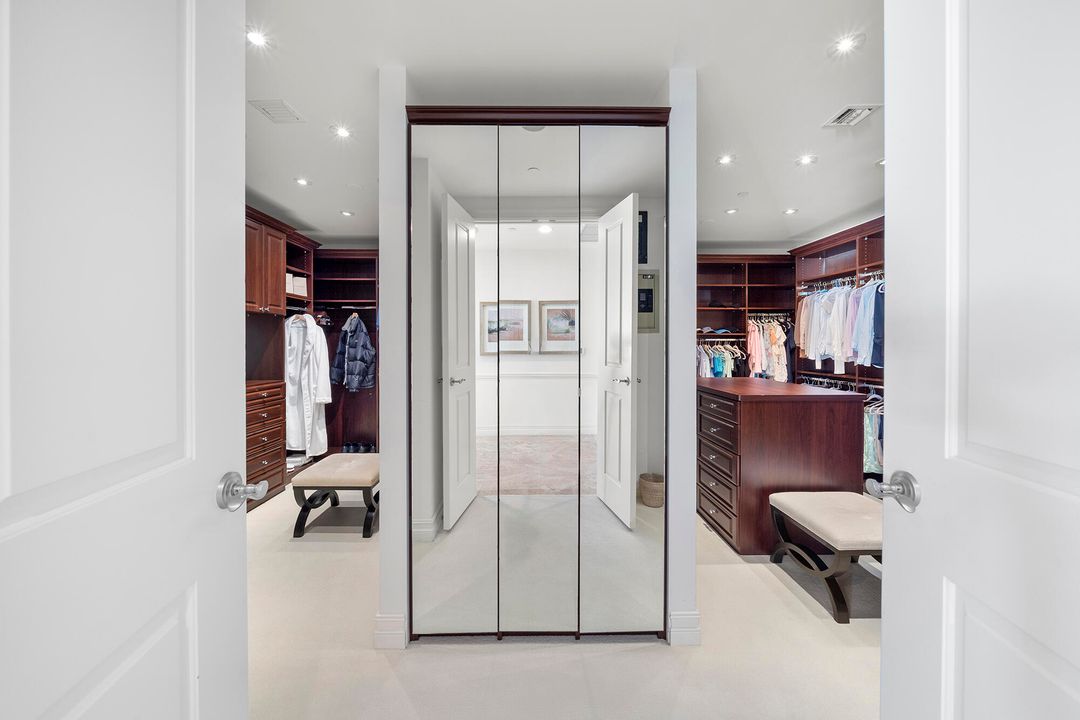 На продажу: $10,500,000 (5 спален, 5 ванн, 7445 Квадратных фут)