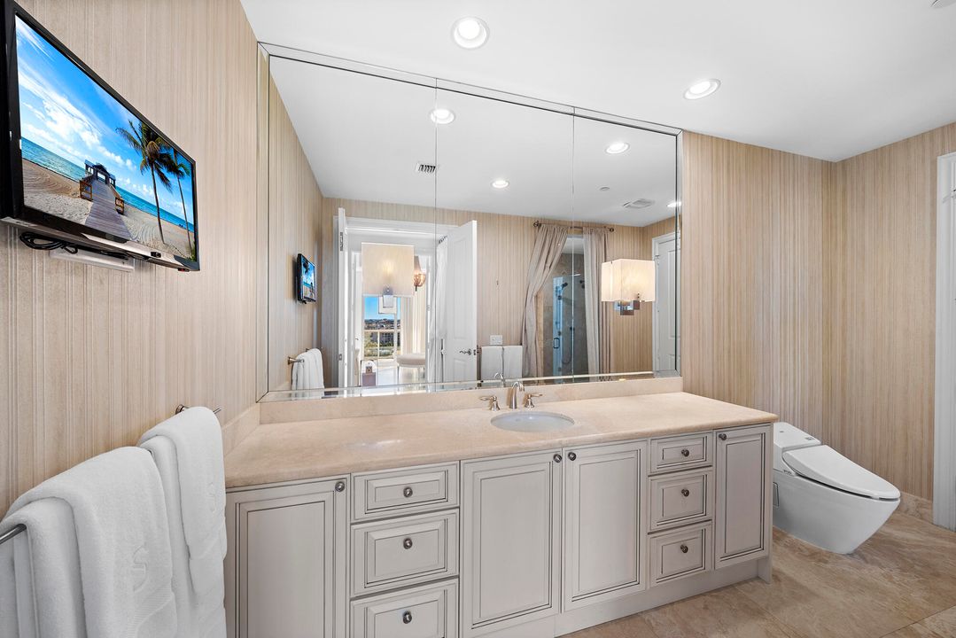 На продажу: $10,500,000 (5 спален, 5 ванн, 7445 Квадратных фут)