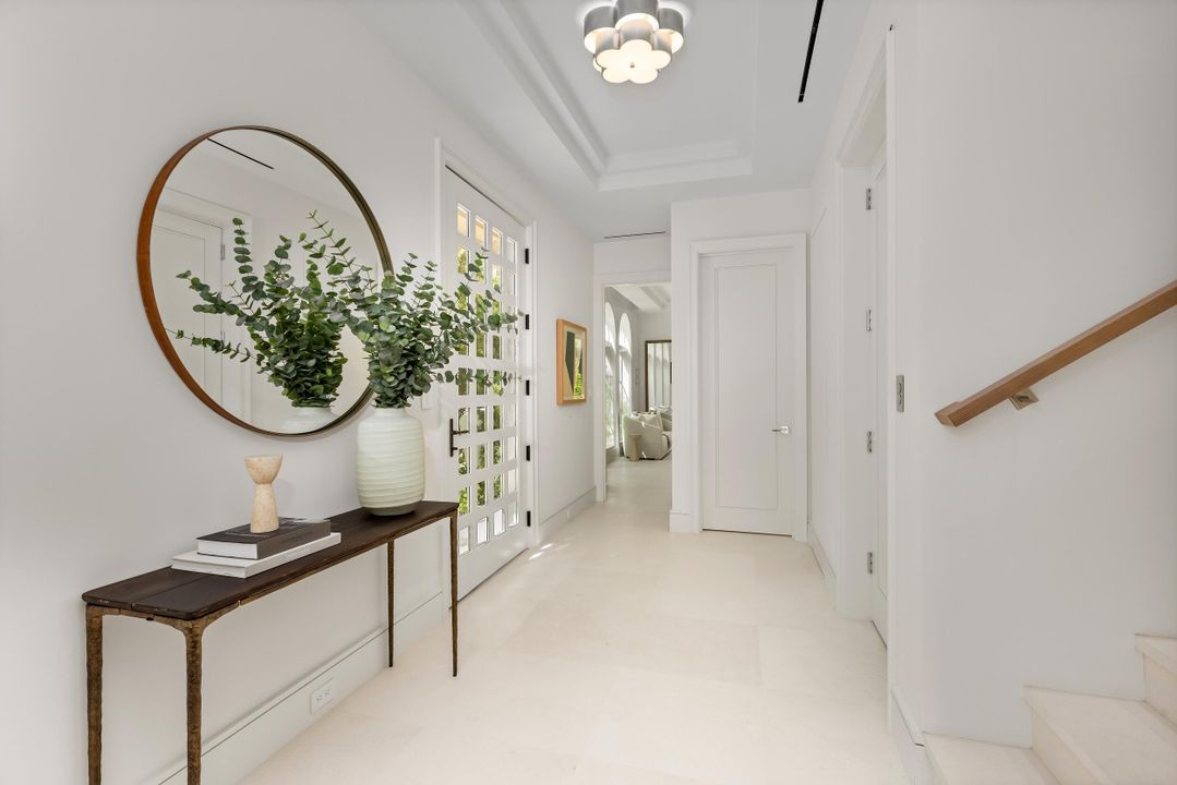 Active With Contract: $13,999,000 (4 beds, 5 baths, 3765 Square Feet)