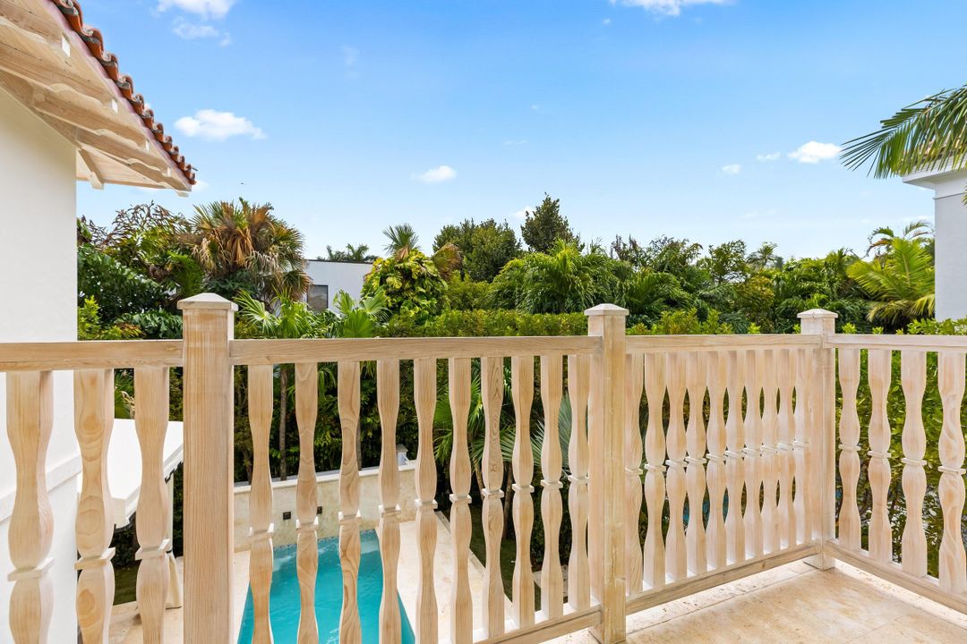 Active With Contract: $13,999,000 (4 beds, 5 baths, 3765 Square Feet)