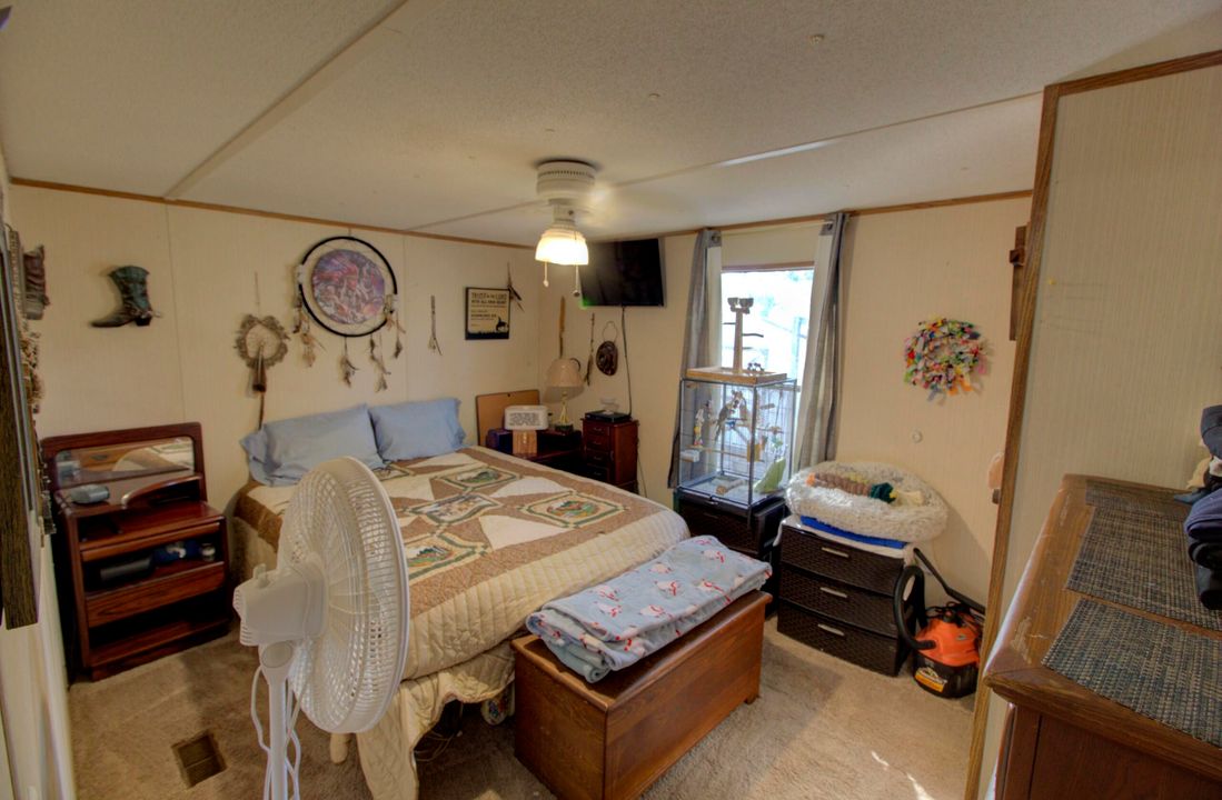 For Sale: $180,000 (2 beds, 2 baths, 1507 Square Feet)