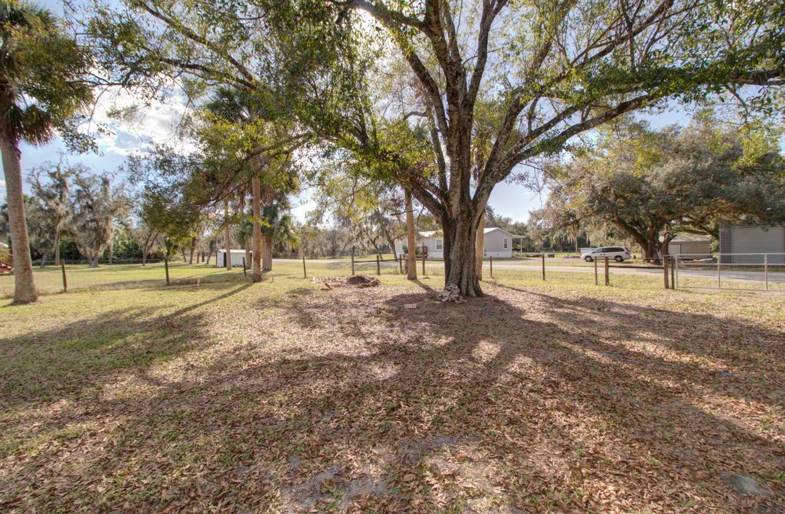 For Sale: $180,000 (2 beds, 2 baths, 1507 Square Feet)