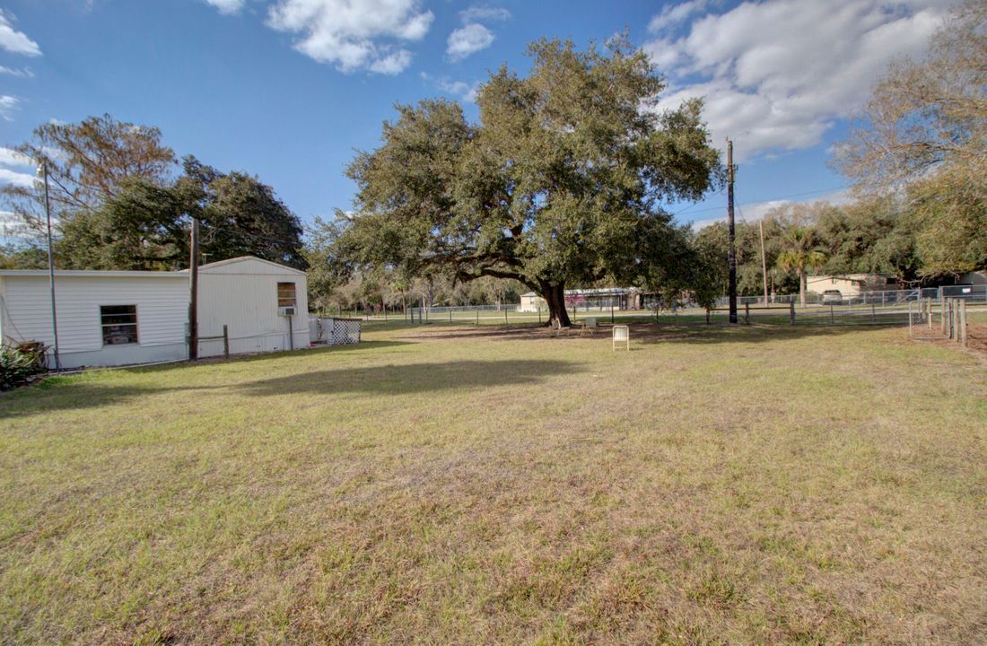 For Sale: $180,000 (2 beds, 2 baths, 1507 Square Feet)