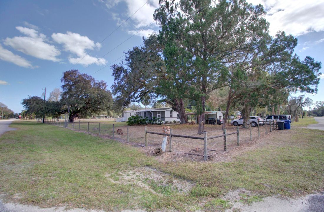 For Sale: $180,000 (2 beds, 2 baths, 1507 Square Feet)