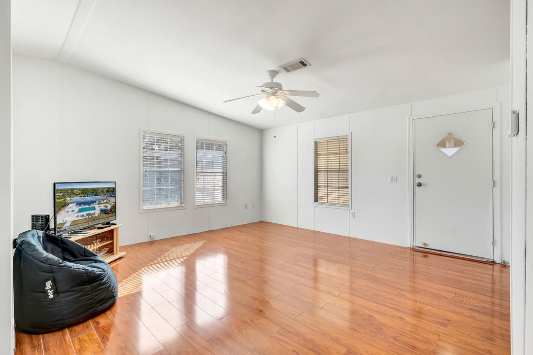 For Sale: $89,000 (2 beds, 2 baths, 1263 Square Feet)