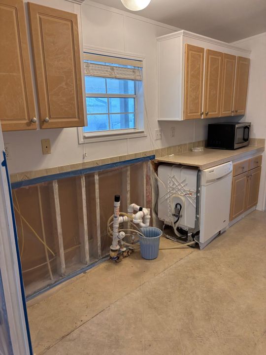 For Sale: $89,000 (2 beds, 2 baths, 1263 Square Feet)