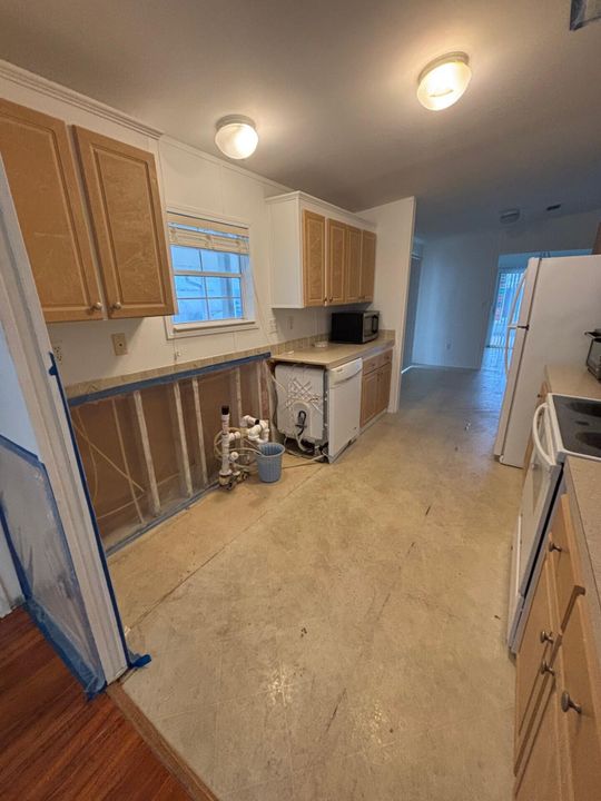 For Sale: $89,000 (2 beds, 2 baths, 1263 Square Feet)