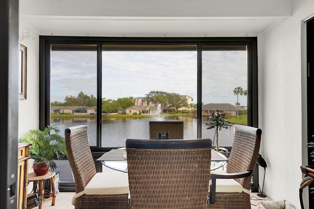 На продажу: $270,000 (2 спален, 2 ванн, 1105 Квадратных фут)