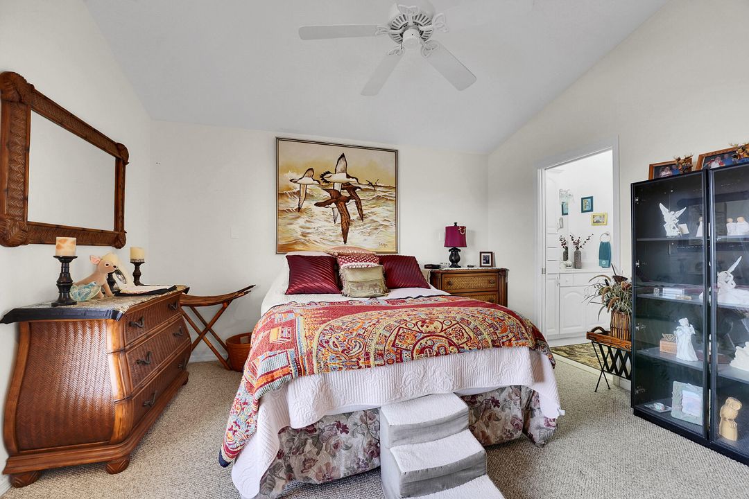 На продажу: $270,000 (2 спален, 2 ванн, 1105 Квадратных фут)