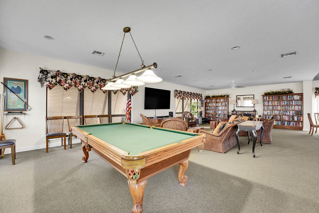 На продажу: $270,000 (2 спален, 2 ванн, 1105 Квадратных фут)