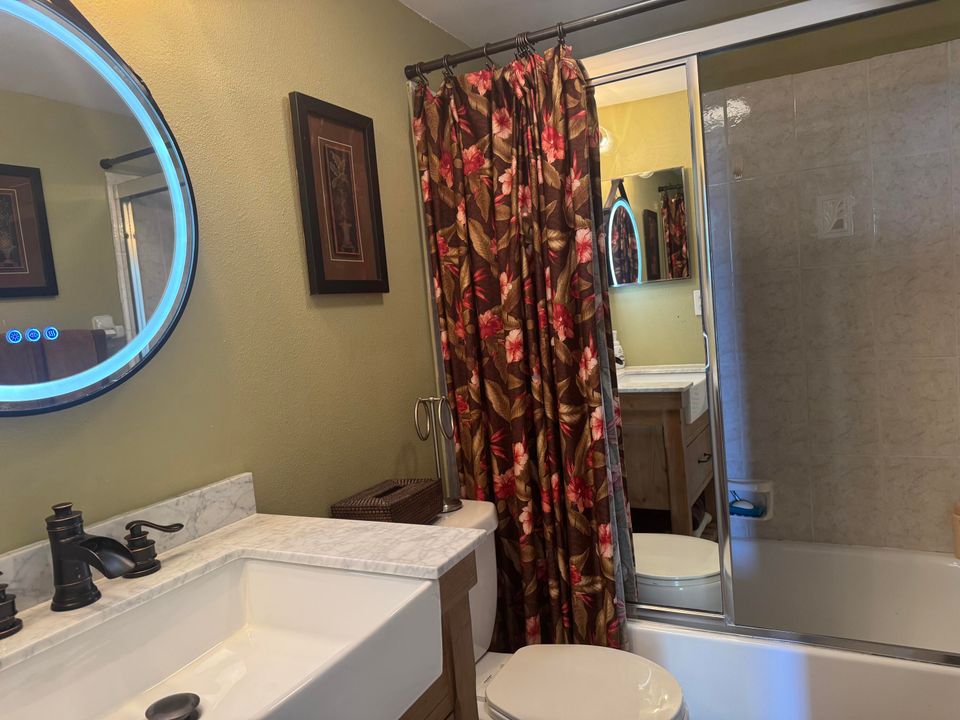 出租: $2,400 (2 贝兹, 2 浴室, 1053 平方英尺)