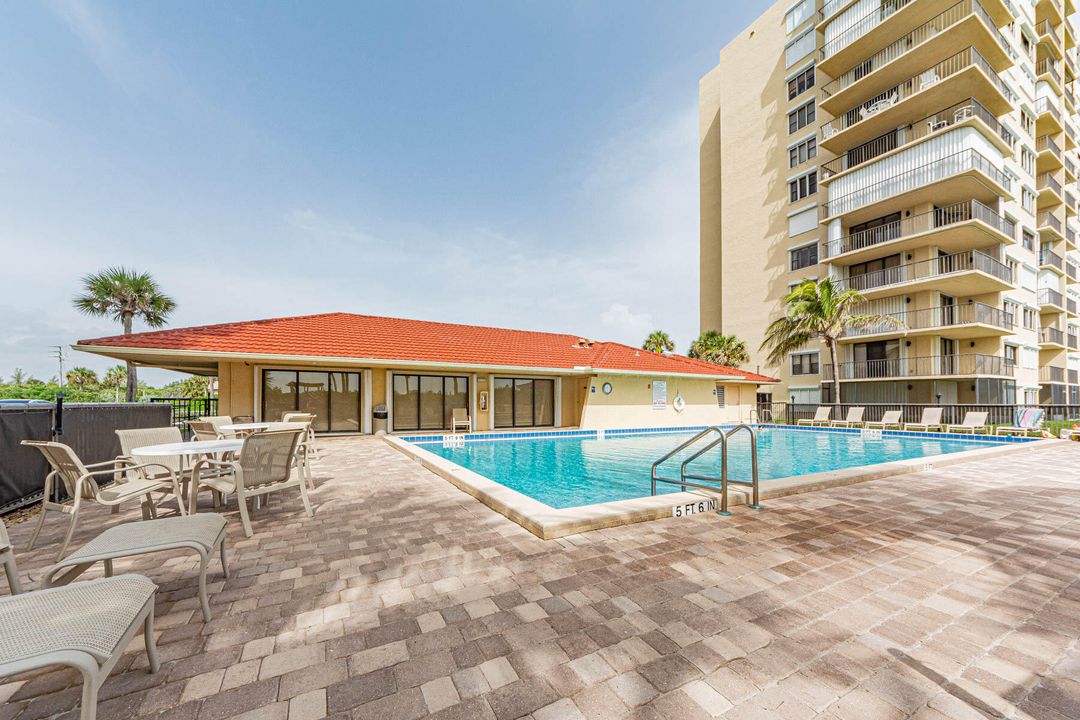 出租: $2,400 (2 贝兹, 2 浴室, 1053 平方英尺)